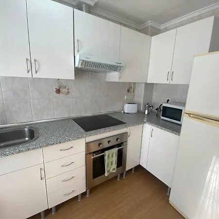 Apartment Homely Mar 3